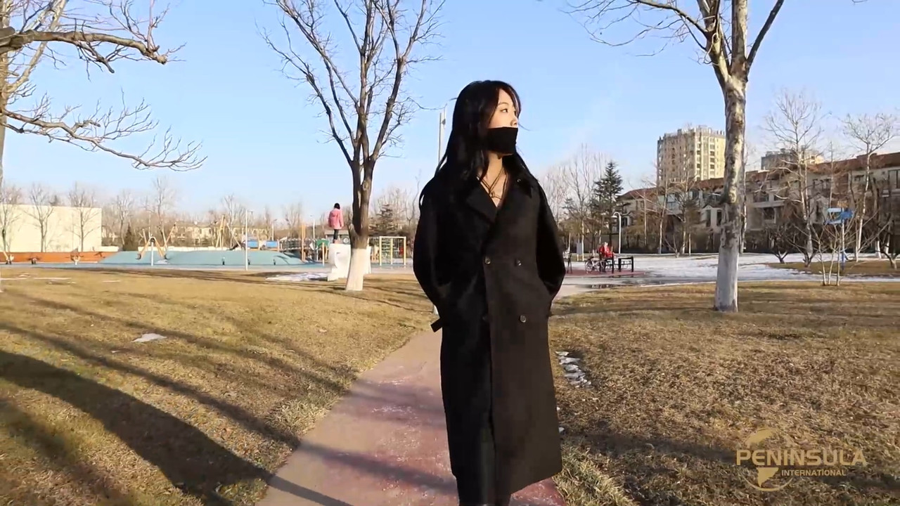 半岛束艺令人脸红的户外整蛊 波雅.mp4_20230118_131932.549