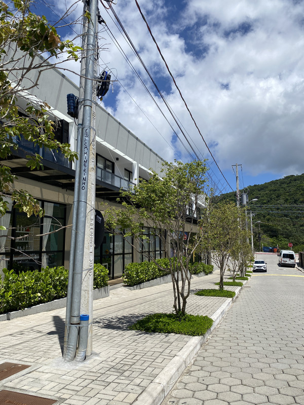 C88C363F-5AA0-45F4-88AC-D05F1852A5BE