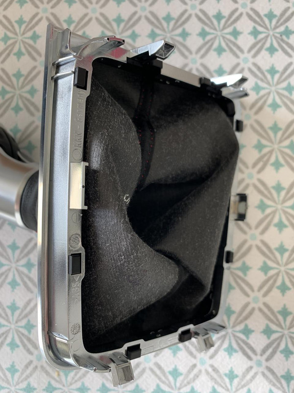 43B31281-7A0E-4B7C-9A08-00B3FF3CB782