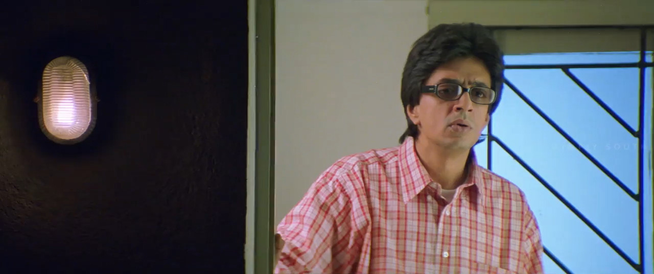 Run 2002 WebRip [Tamil] 480p 720p ESub Screenshot