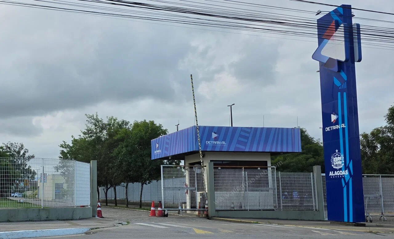 Detran orienta passo a passo para obtenção da 1ª CNH pelo app e site do órgão