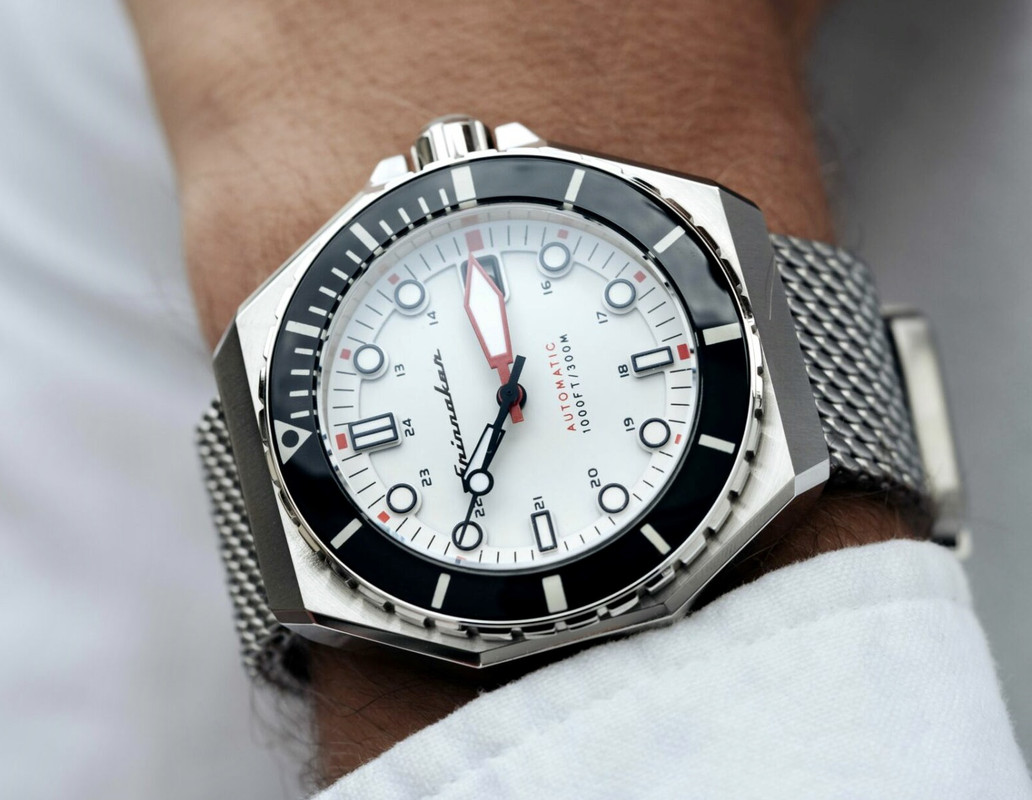 B6B0584A-5F69-4B7B-B2B9-38A1DB6D36AD