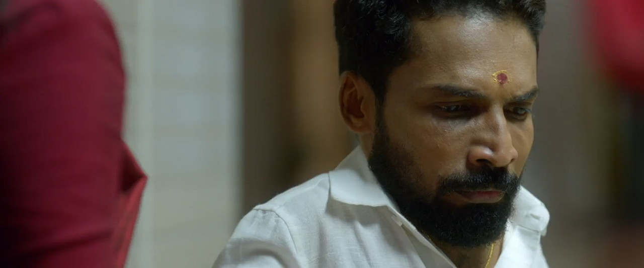 916 Kunjoottan 2025 WebRip [Malayalam] 480p 720p ESub Screenshot