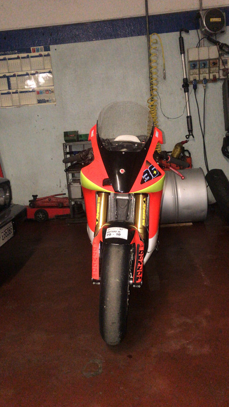 E09F5EC9-F430-47A2-BC1D-068B9A631680