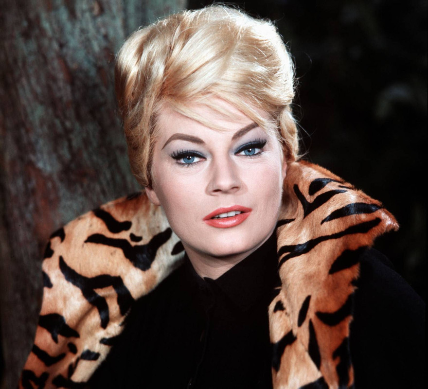 anita_ekberg_mb88