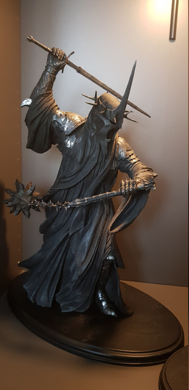 [Bild: Hexenkonig-von-Angmar-(2).jpg]