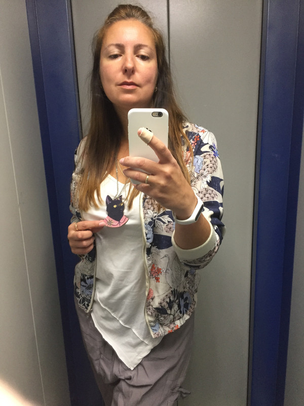 10566881-BEA9-4314-ABA9-70D9BE73EB1A