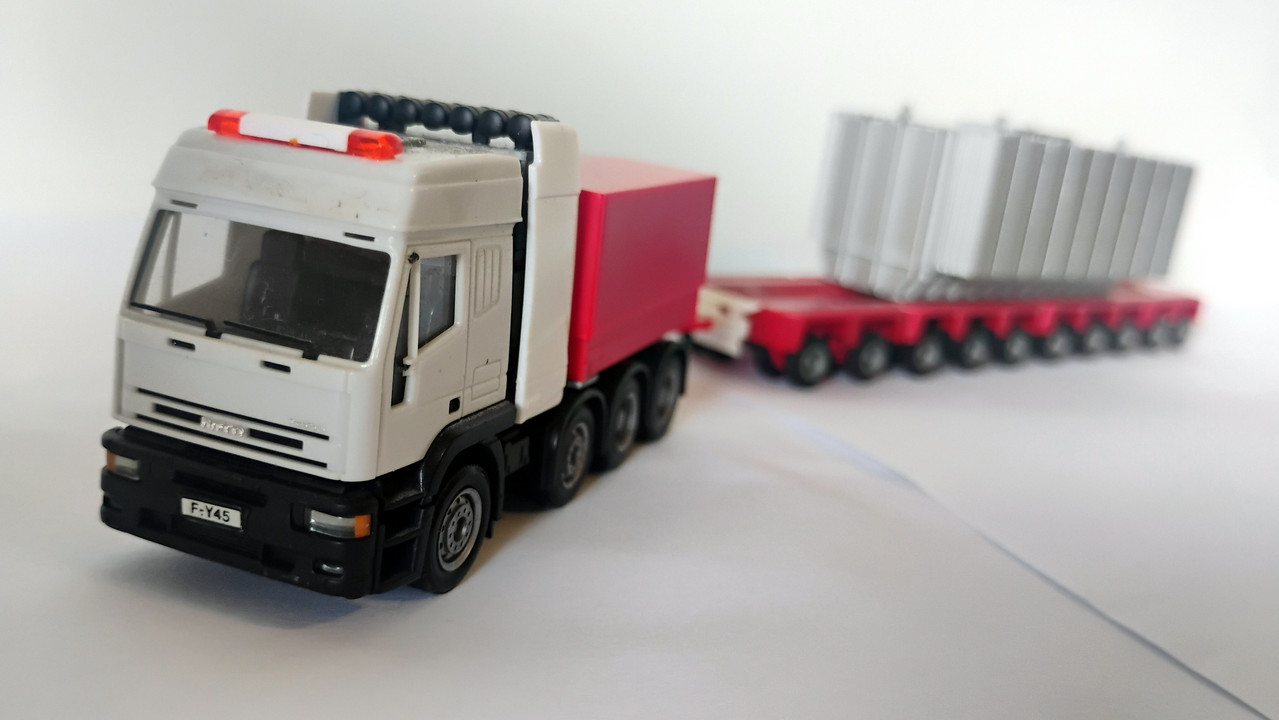 Mach (3907)