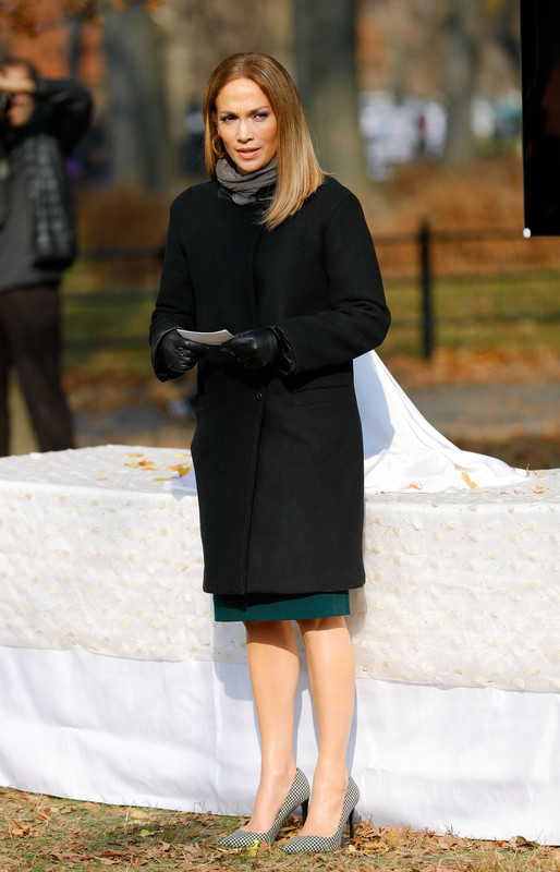 jennifer-lopez-quotsecond-actquot-set-new-york-city-december-4th