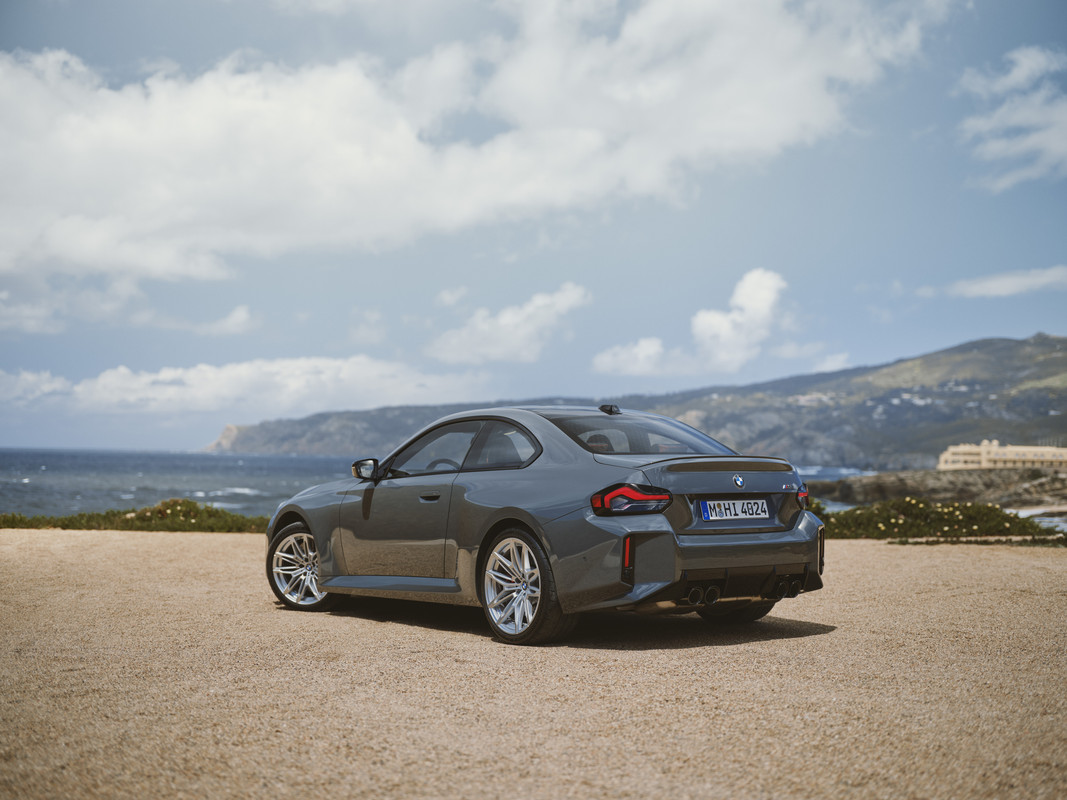 P90553487_highRes_der-neue-bmw-m2-06-2