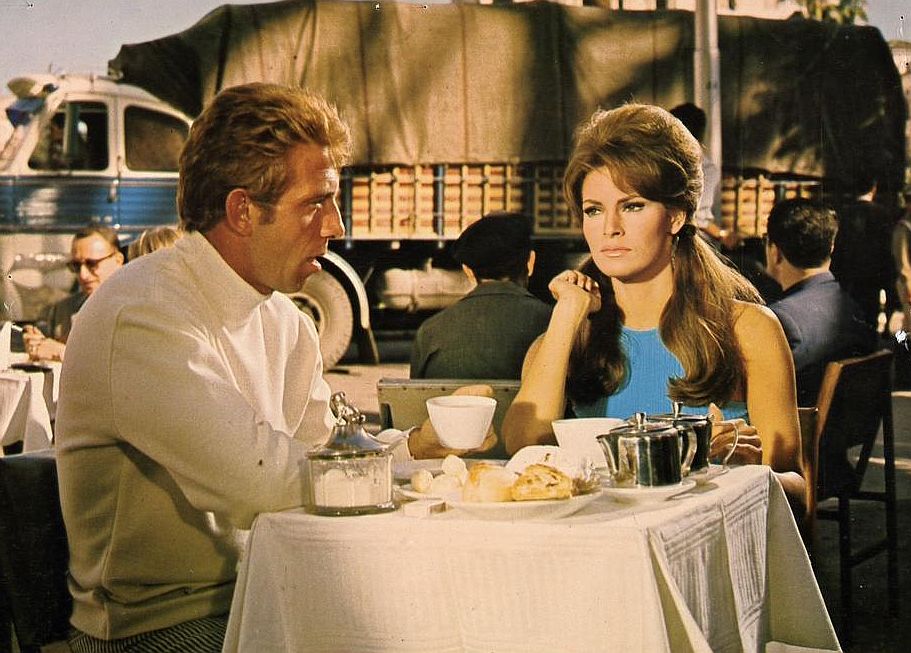 raquel_welch_d16