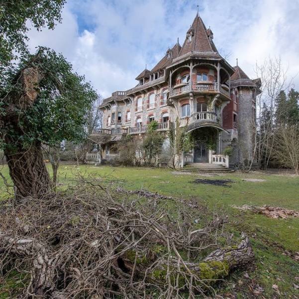 Abandoned-3