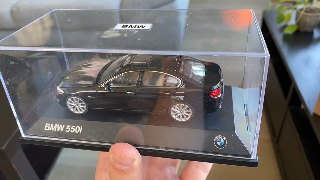 E960F4F3-C251-4F60-901D-C257F88F57AB