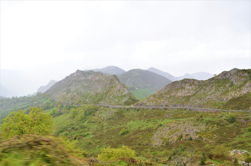 PICOS DE EUROPA-16-5-2013-LEON/ASTURIAS/CANTABRIA - Paseando por España-1991/2016 (2)