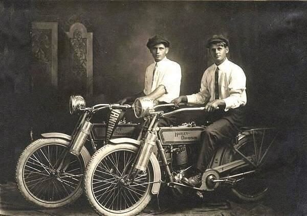 William-Harley-and-Arthur-Davidson-1914