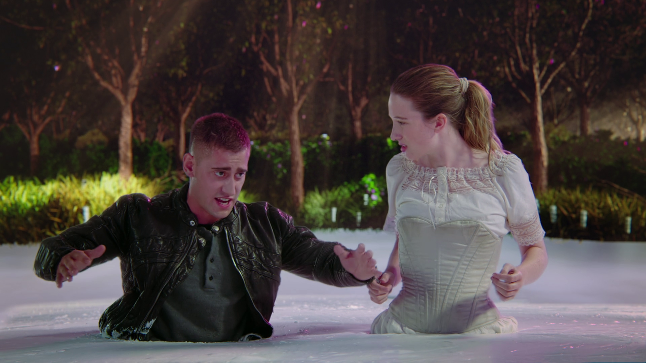 vlcsnap-2021-10-06-19h39m46s079