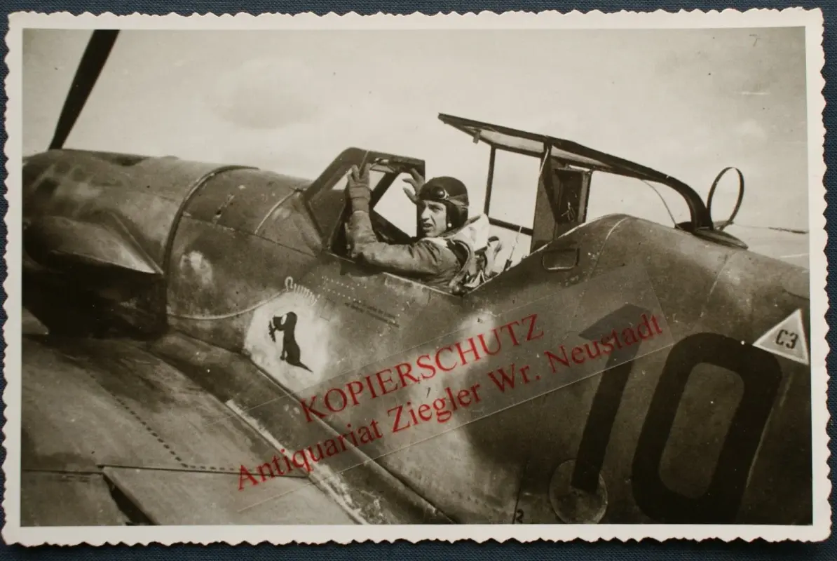 me109_167_Bf-109G mit Staffelabzeichen FW Hundsdörfer 2. JG300 Messerschmitt
