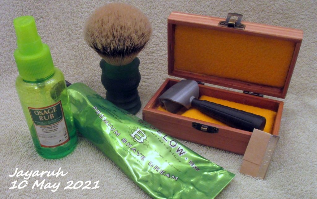 [Image: sos210510.jpg]