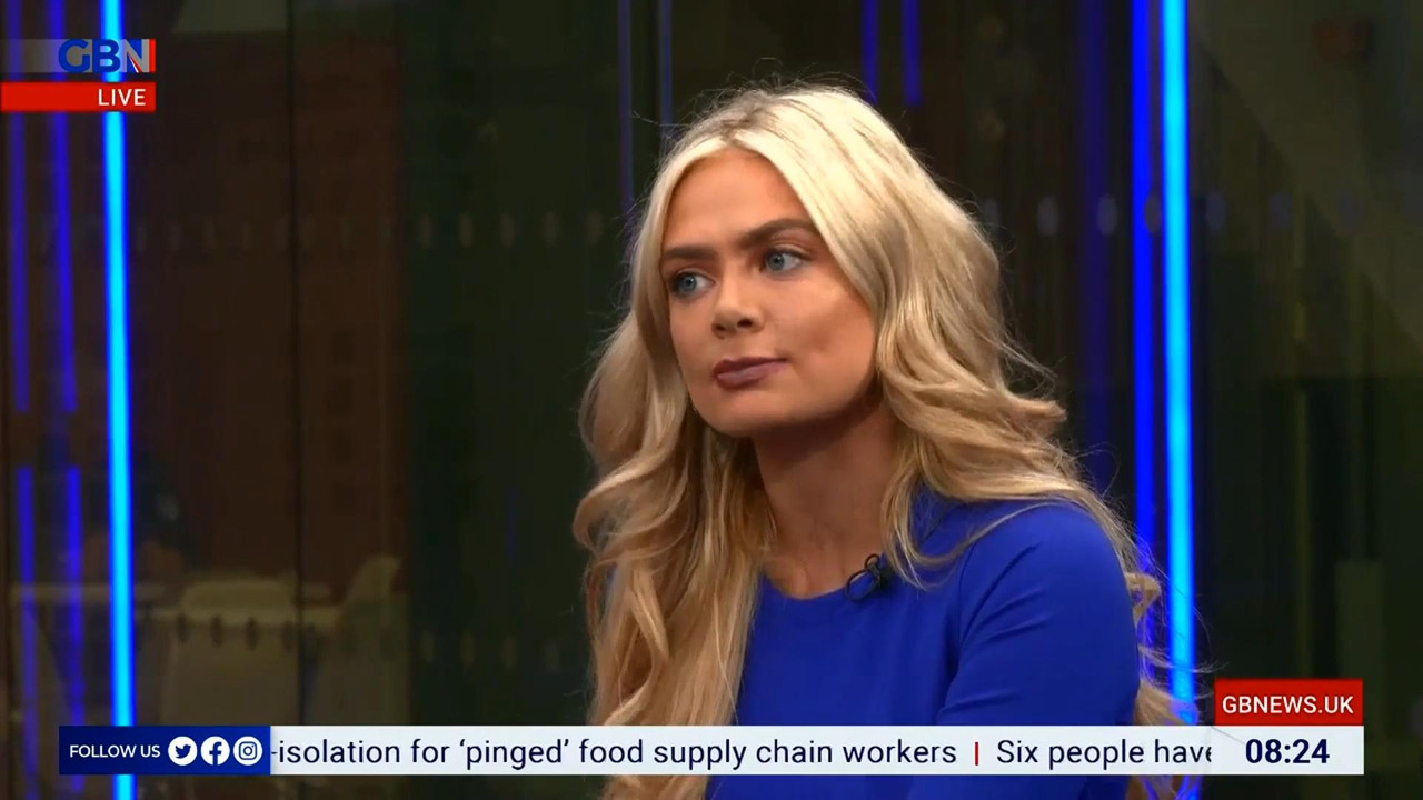 Ellie Costello 230721.mp4_snapshot_05.13_[2021.07.23_23.40.55]
