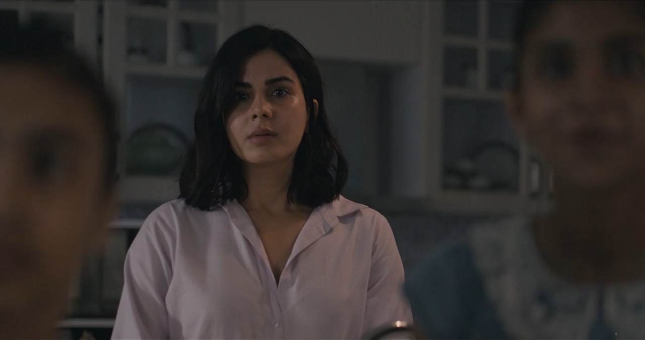 Criminal Justice: Behind Closed Doors (2020) Season 1 [Hindi + Tamil + Telugu + Malayalam + Kannada] WebRip 480p, 720p ESub - Complete Screenshot