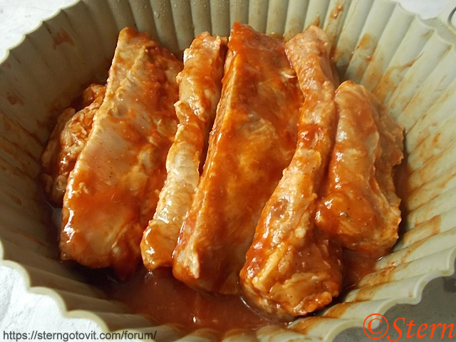 Свиные рёбра в томатном соусе в аэрогриле