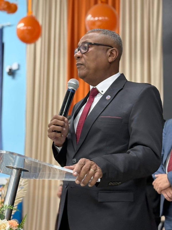Pr. Nivaldo Alves 