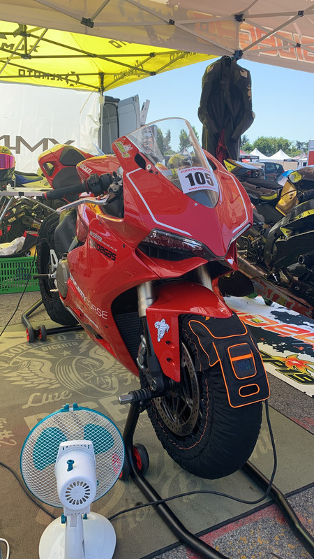 72DC1BF0-C4EC-4E5F-A125-D559471F1496