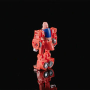 Transformers-Studio-Series-86-Core-Wheelie-04