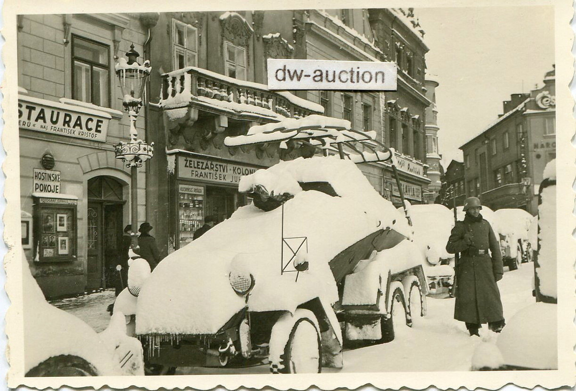 Tschechien , Panzer Spähwagen im Sudetenland