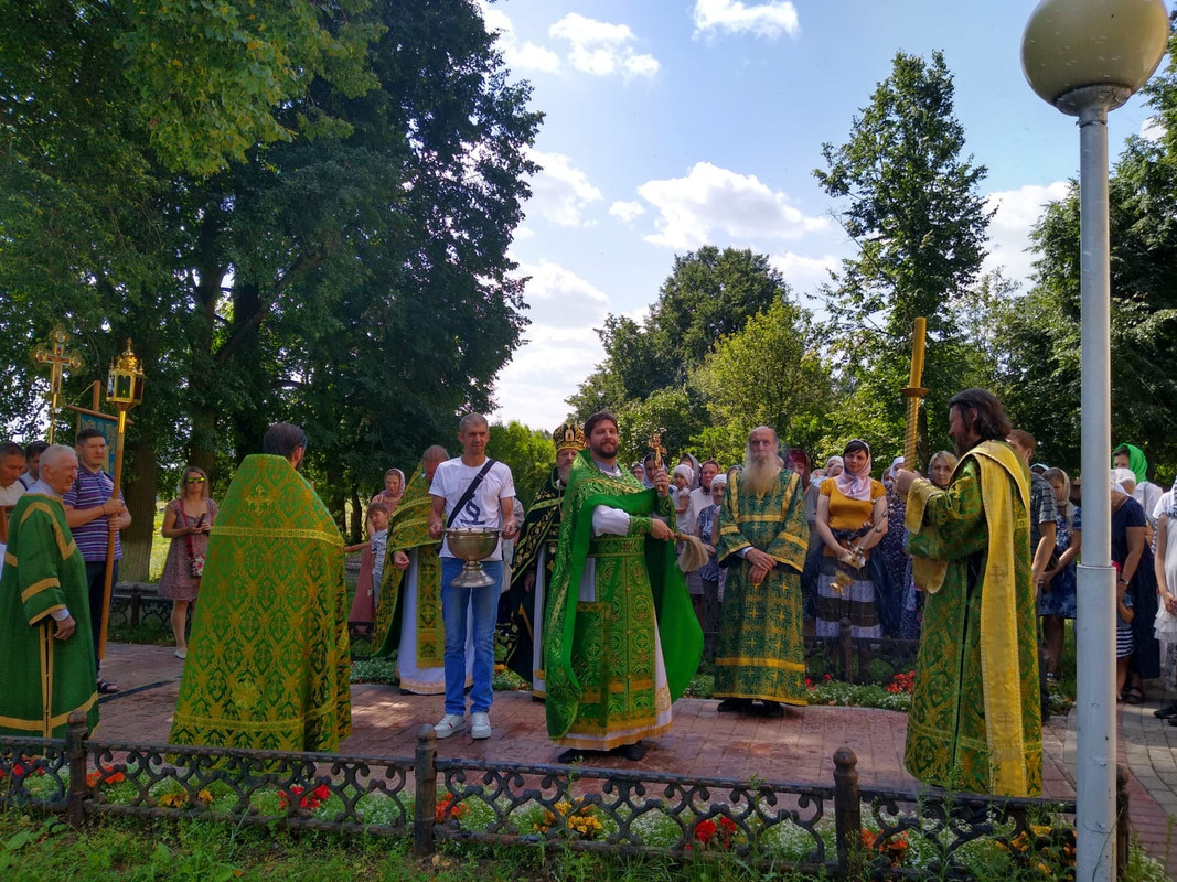 Сайт сергия радонежского челябинск. Престольный праздник 18 июля храм Святой Варвары на Щербинке. Село Здехово храм фото.