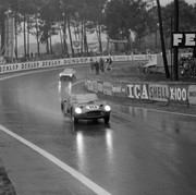 24 HEURES DU MANS YEAR BY YEAR PART ONE 1923-1969 - Page 49 60lm10-Ferrari-TR60-Willy-Mairesse-Richie-Ginther-10