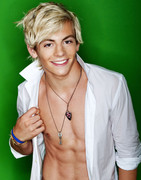 Ross-Lynch-superficial-guys-120