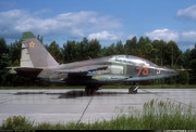 368 ShAP Su-25UB 73 RED (cn 38220110050)_June 93_Templin