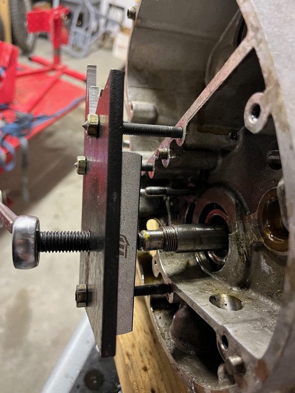 crankshaft pusher in use