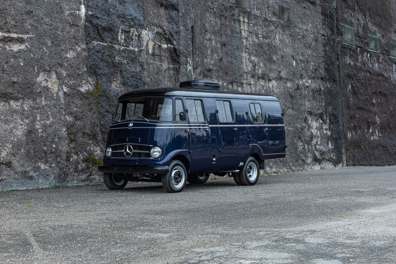 [Image: Mercedes-L-319-1.jpg]