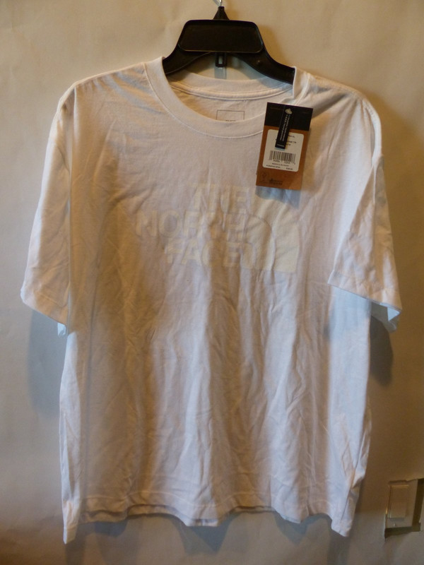 THE NORTH FACE HALF DOME LOGO IN ALL WHITE WOMENS SIZE XL NF0A4ATQFN4-XL