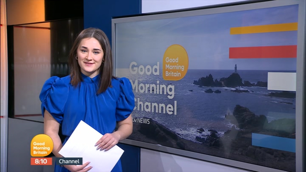01.24 - 06.00.00 - Good Morning Britain. Morning magazine featuring a....ts_snapshot_11.41.955