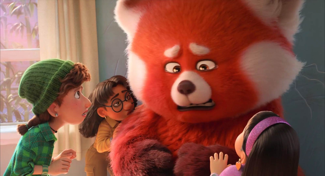 Turning Red 2022 BluRay [Hindi + Tamil + Telugu + Malayalam + English] 480p, 720p, 1080p ESub Screenshot