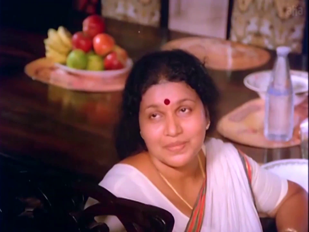 vlcsnap-2025-10-07-19h05m45s544