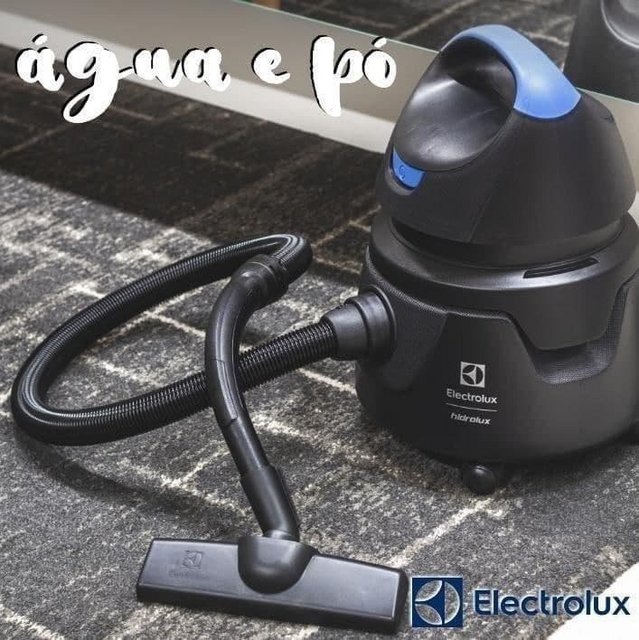 Aspirador de Pó e Água Electrolux 1250W Preto e Azul Hidrolux AWD01