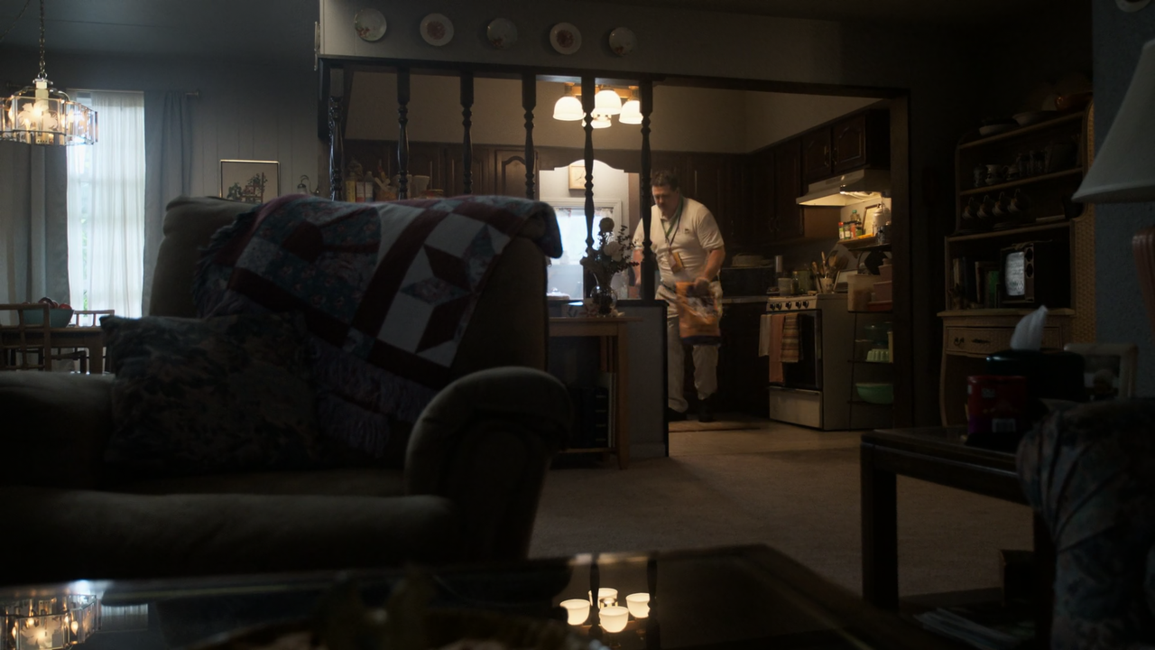 Manhunt (2017) S02E01 (1080p AMZN Webrip x265 10bit EAC3 5.1 - Ainz)[TAoE].mkv[screenshot]03