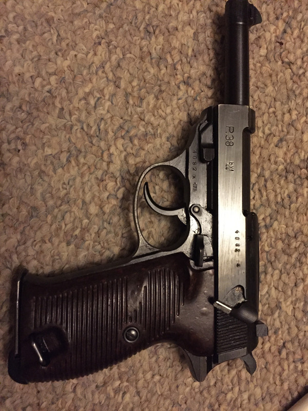 04E44855-1054-4732-B8B8-0C323BC38389