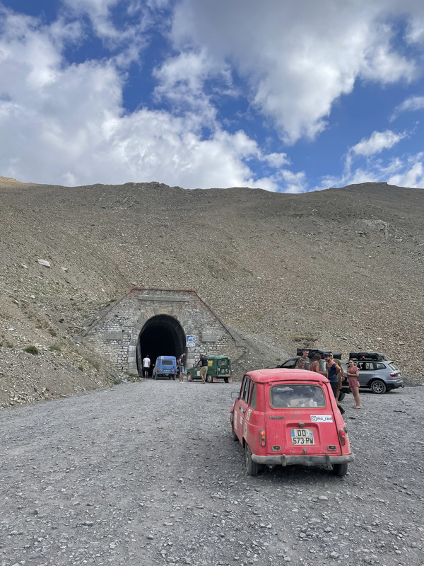 3AF4EF38-3B45-4B23-B3B9-DF6EBD995C15