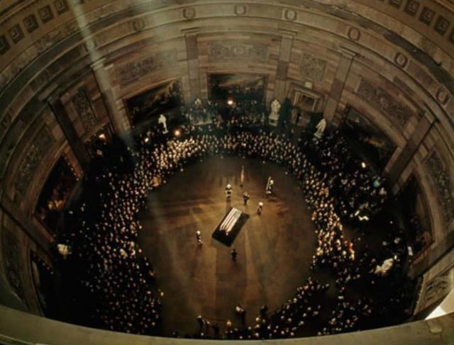 Foto pemakaman John F. Kenedy