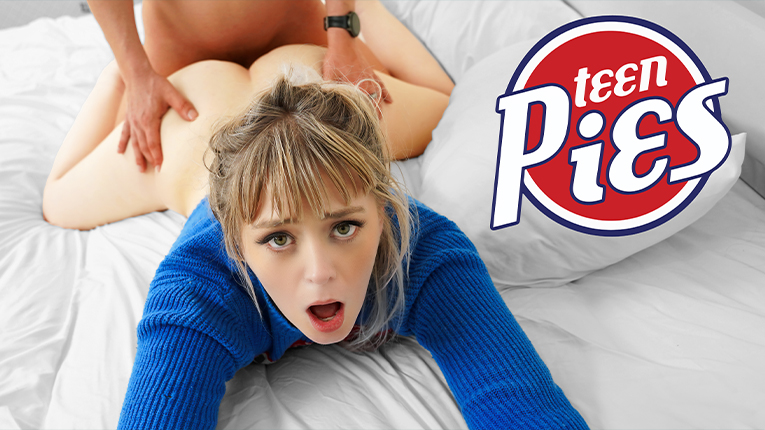 TeenPies 24 04 14 Annie Archer Thats What Roomies Are For