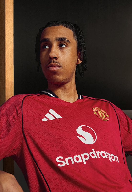 mancehster unitd 25/26 Home Kit 1