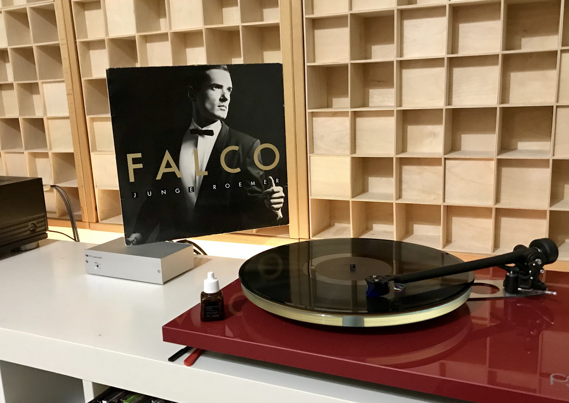 D0DA1C53-FAC1-4A35-8A35-D5D7742B591F