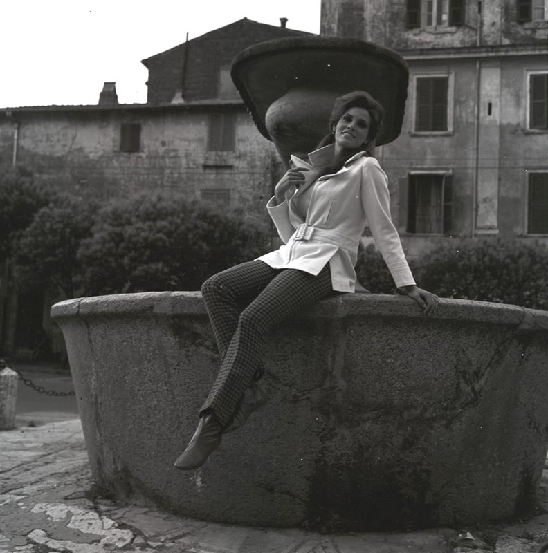 raquel_welch_g09