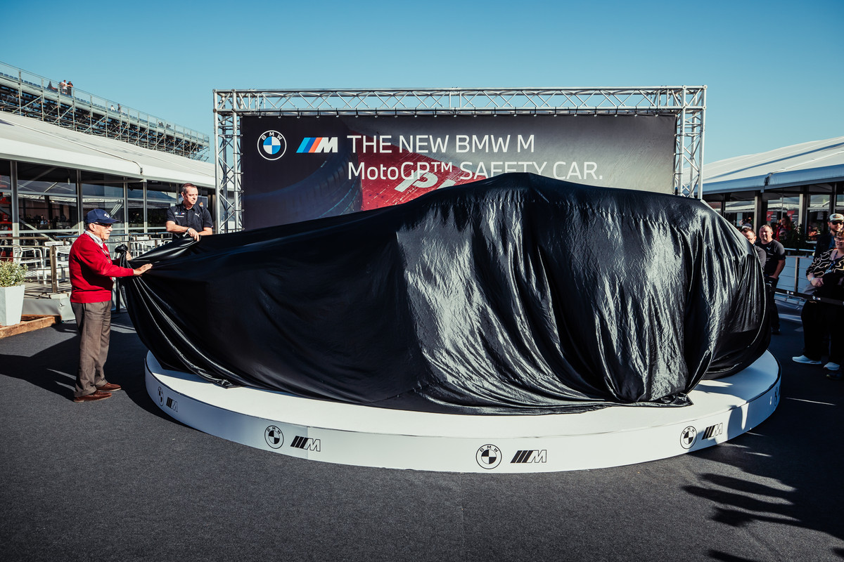 P90532824_highRes_valencia-esp-25th-no