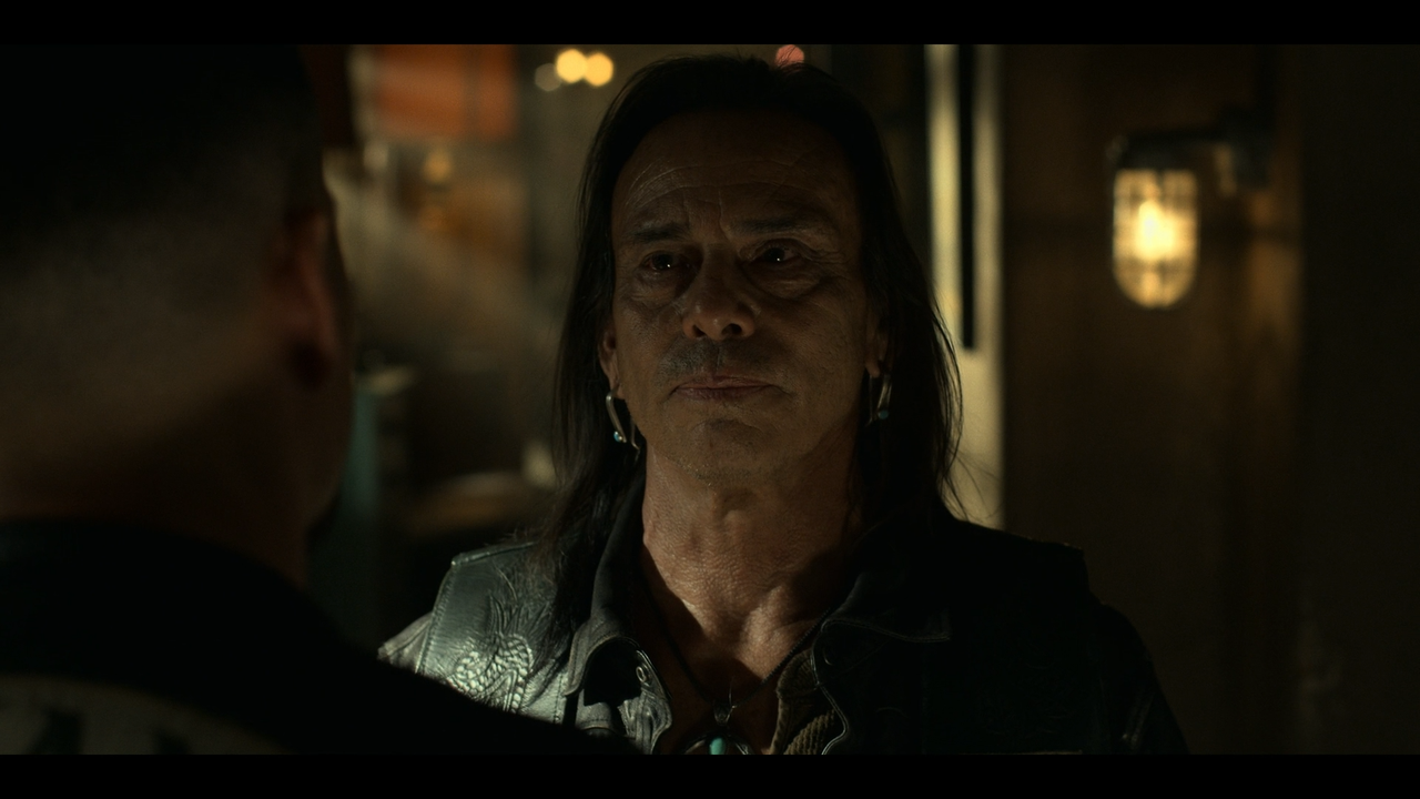 Mayans.M.C.S03E01.Pap.Struggles.with.the.Death.Angel.1080p.AMZN.WEB-DL.DDP5.1.H.264-NTb.mkv_snapshot